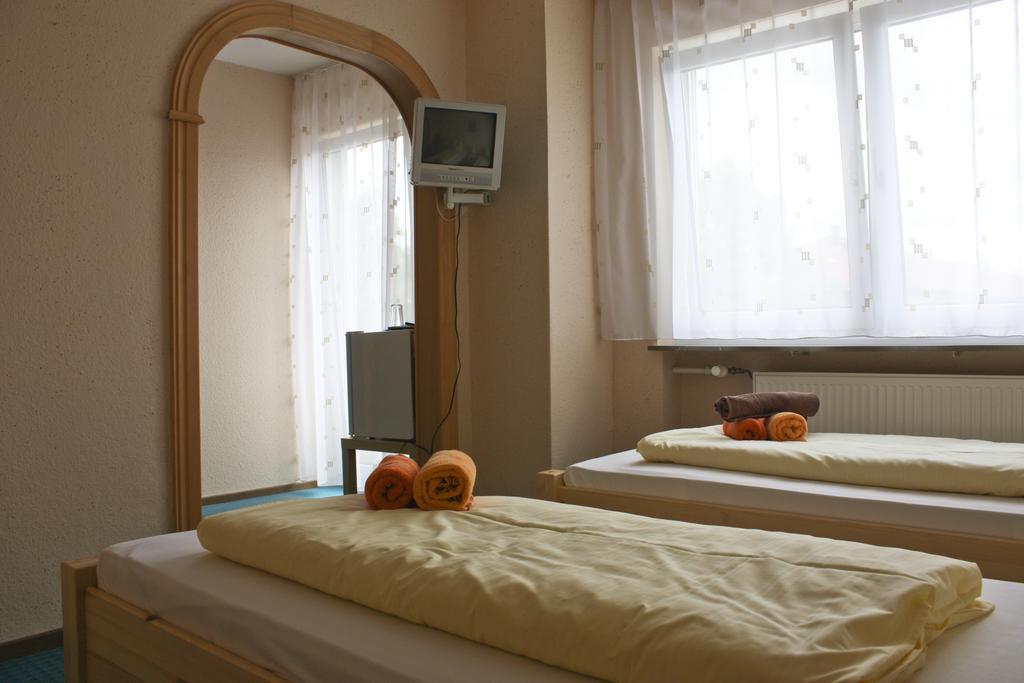 Gaestehaus Am Heuss-Platz 에를랑겐 객실 사진